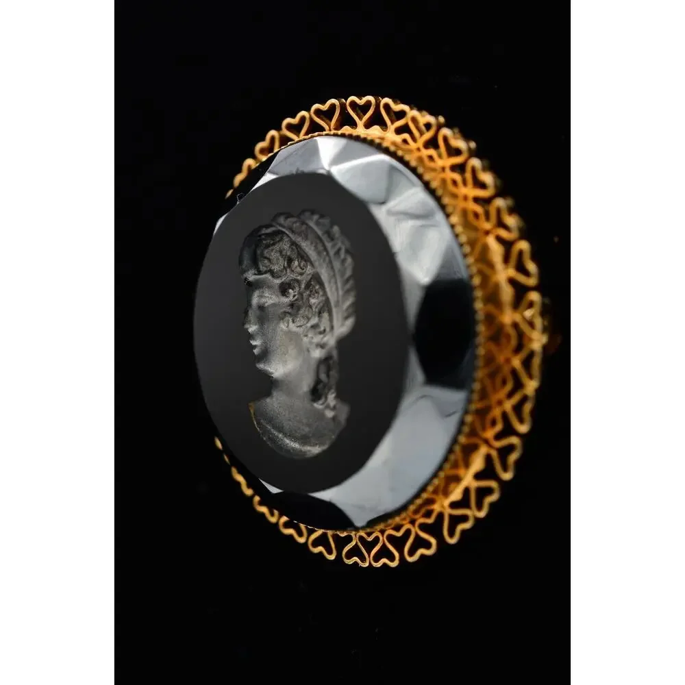 Vintage Cameo Pin Brooch Black Lucite Gunmetal Crystal Round Gold Tone 80s BinAT